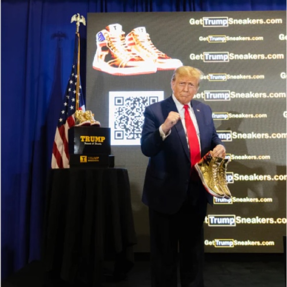 Trump Won Gold Low Top Sneakers